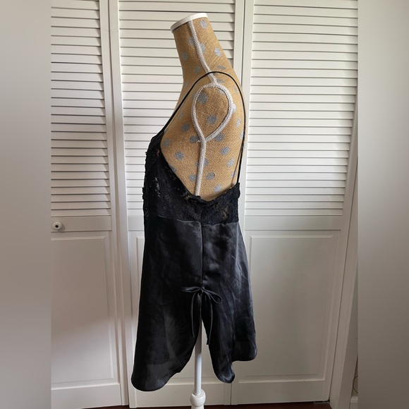 Inner most vintage night dress - Picture 3 of 6